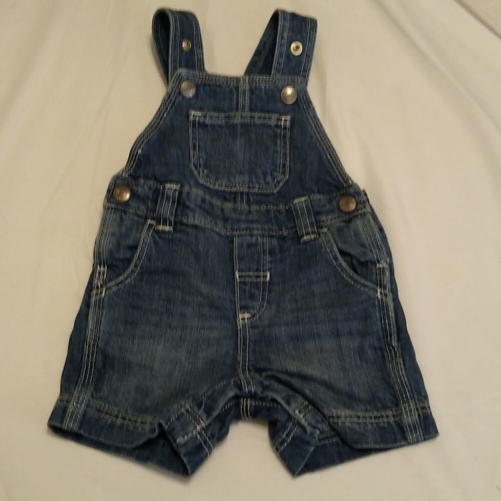 Old Navy kids 3/6 months overalls.